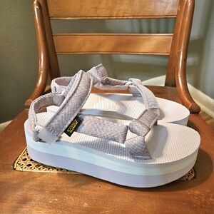 Teva Platform Lift Sandals Lilac/Purple/White Sz 7 Fit 8 Comfy